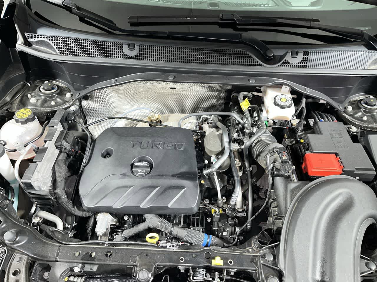 Used 2022 Buick Encore GX Essence FWD image 12