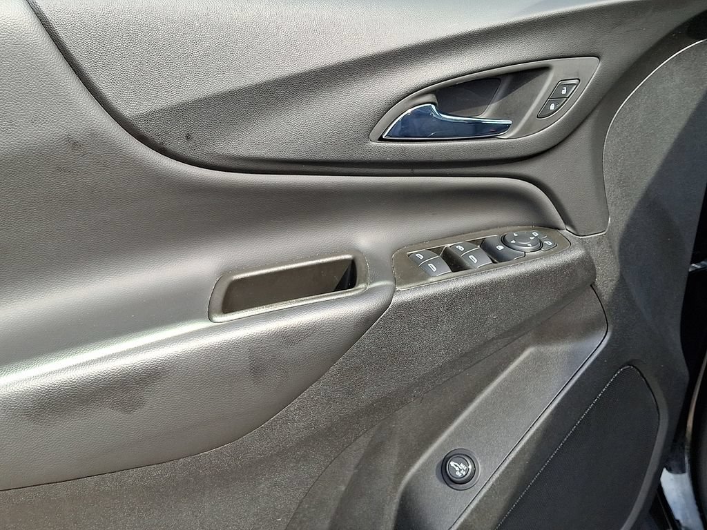 Used 2023 Chevrolet Equinox LT FWD image 12