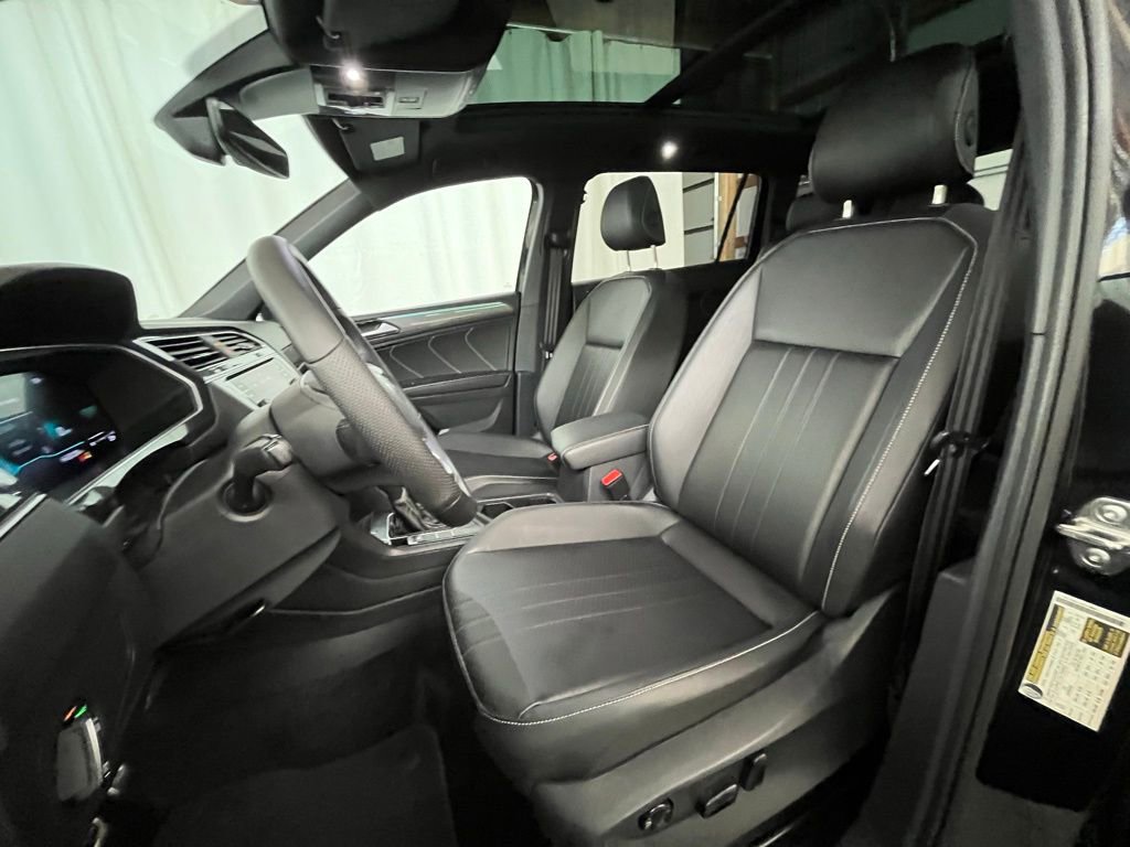 Certified 2024 Volkswagen Tiguan SE R-Line FWD image 11