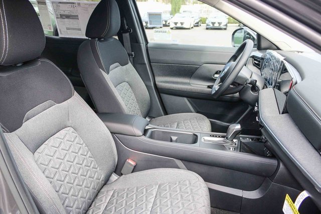 New 2026 Nissan Kicks SV image 16