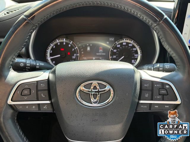 Used 2023 Toyota Highlander XLE FWD image 18