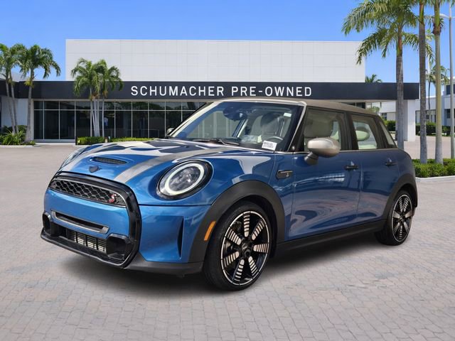 Used 2022 MINI Cooper S image 3