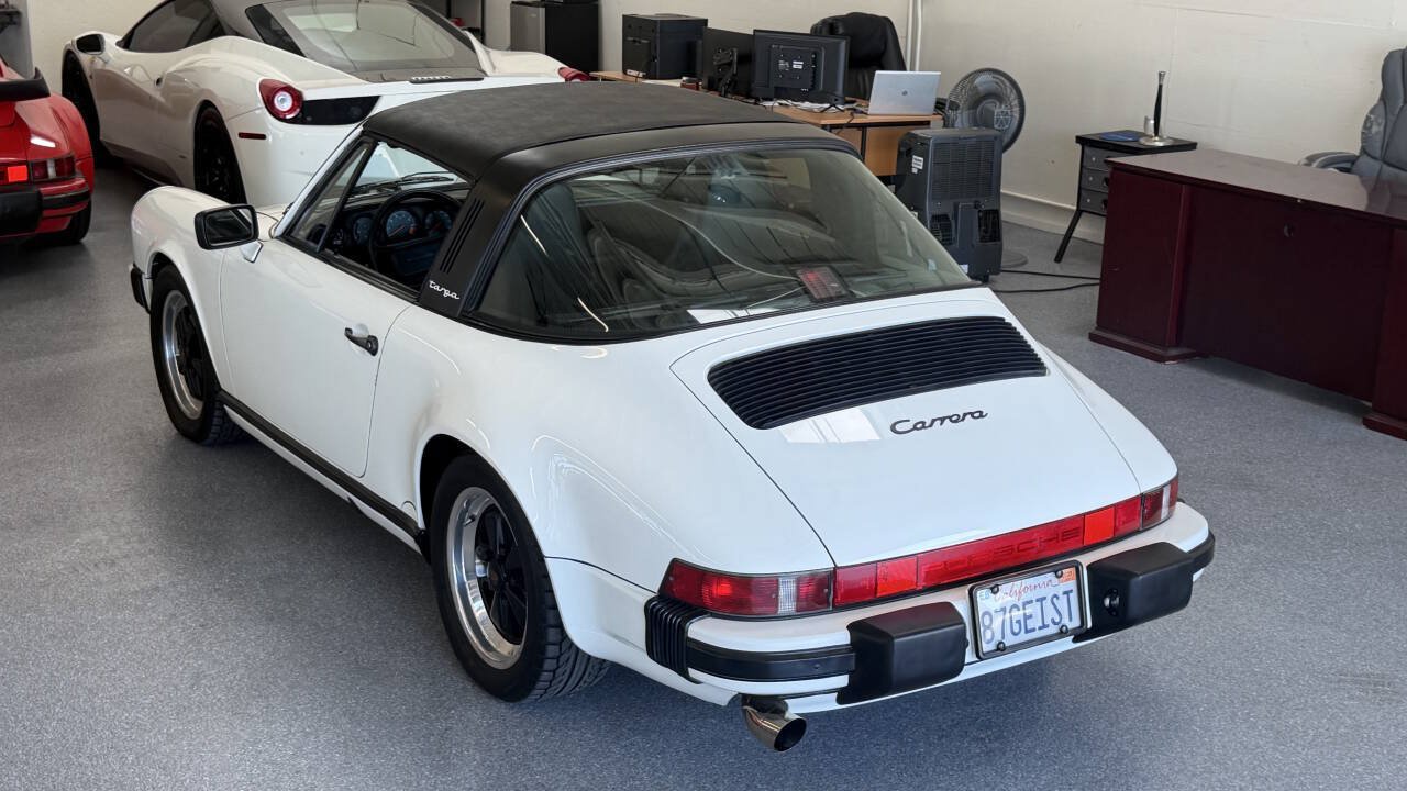 Used 1987 Porsche 911 Carrera RWD image 12