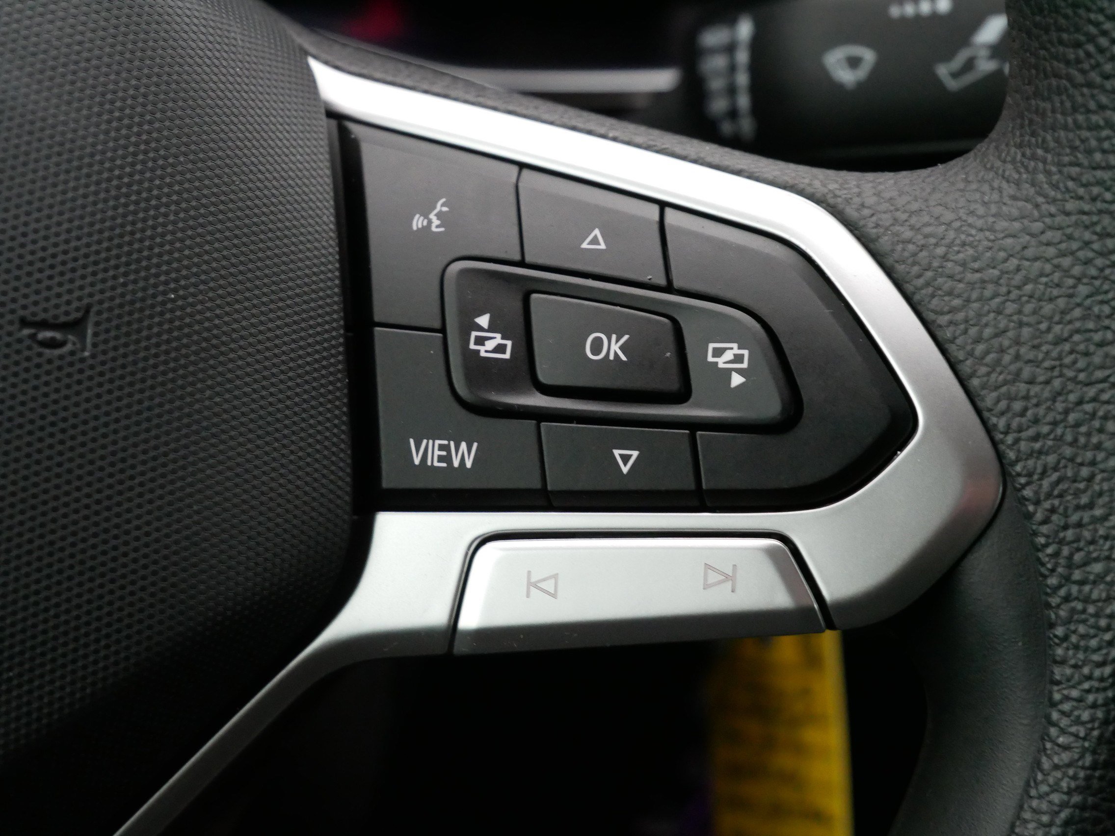 Used 2022 Volkswagen Jetta Sport image 20