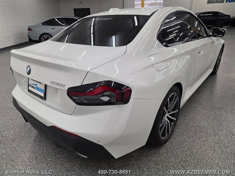 Used 2024 BMW 230i Coupe w/ Convenience Package RWD image 10