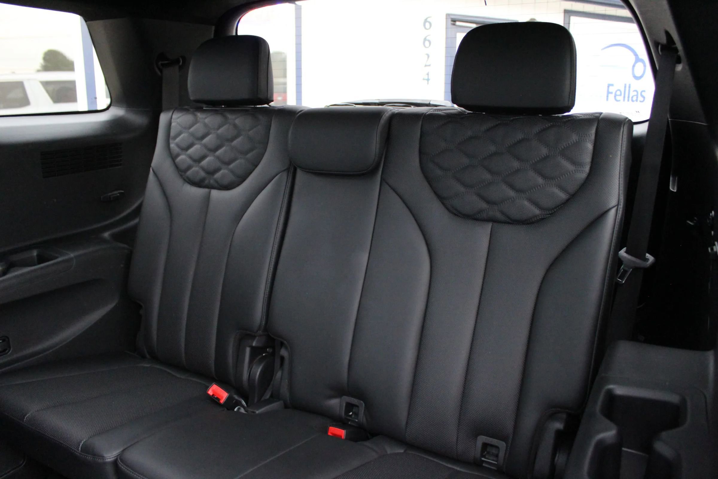 Used 2021 Hyundai Palisade Calligraphy w/ Winter Package image 23