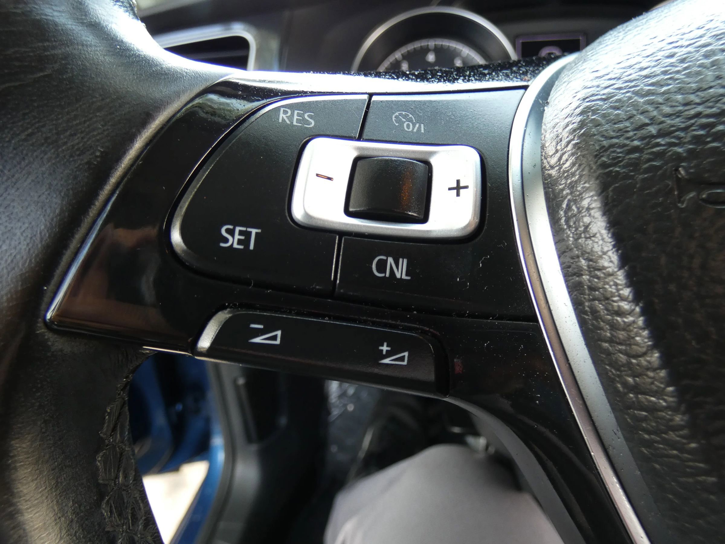 Used 2018 Volkswagen Golf S image 67