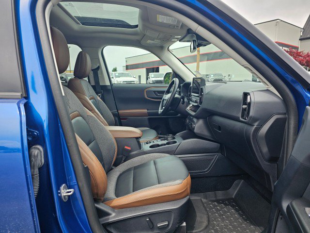 Used 2023 Ford Bronco Sport Outer Banks w/ Tech Package AWD/4WD image 10
