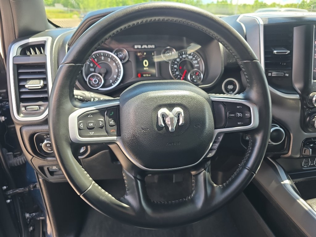 Used 2022 RAM 1500 Big Horn AWD/4WD image 18