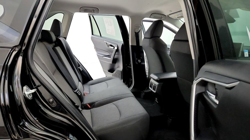 Certified 2025 Toyota RAV4 XLE AWD/4WD image 18