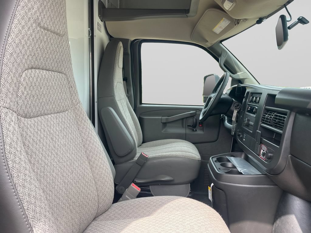 New 2026 Chevrolet Express 3500 w/ Power Convenience Package RWD image 11