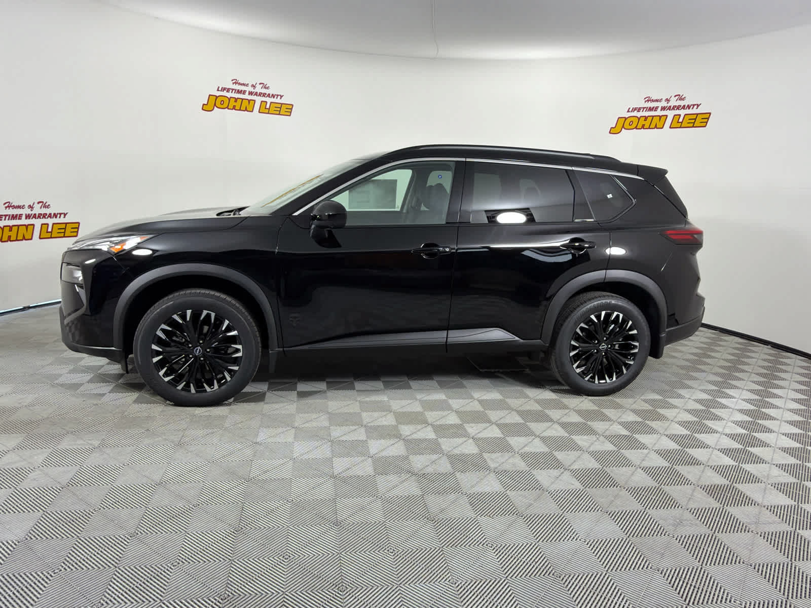 New 2026 Nissan Rogue Dark Armor FWD image 2