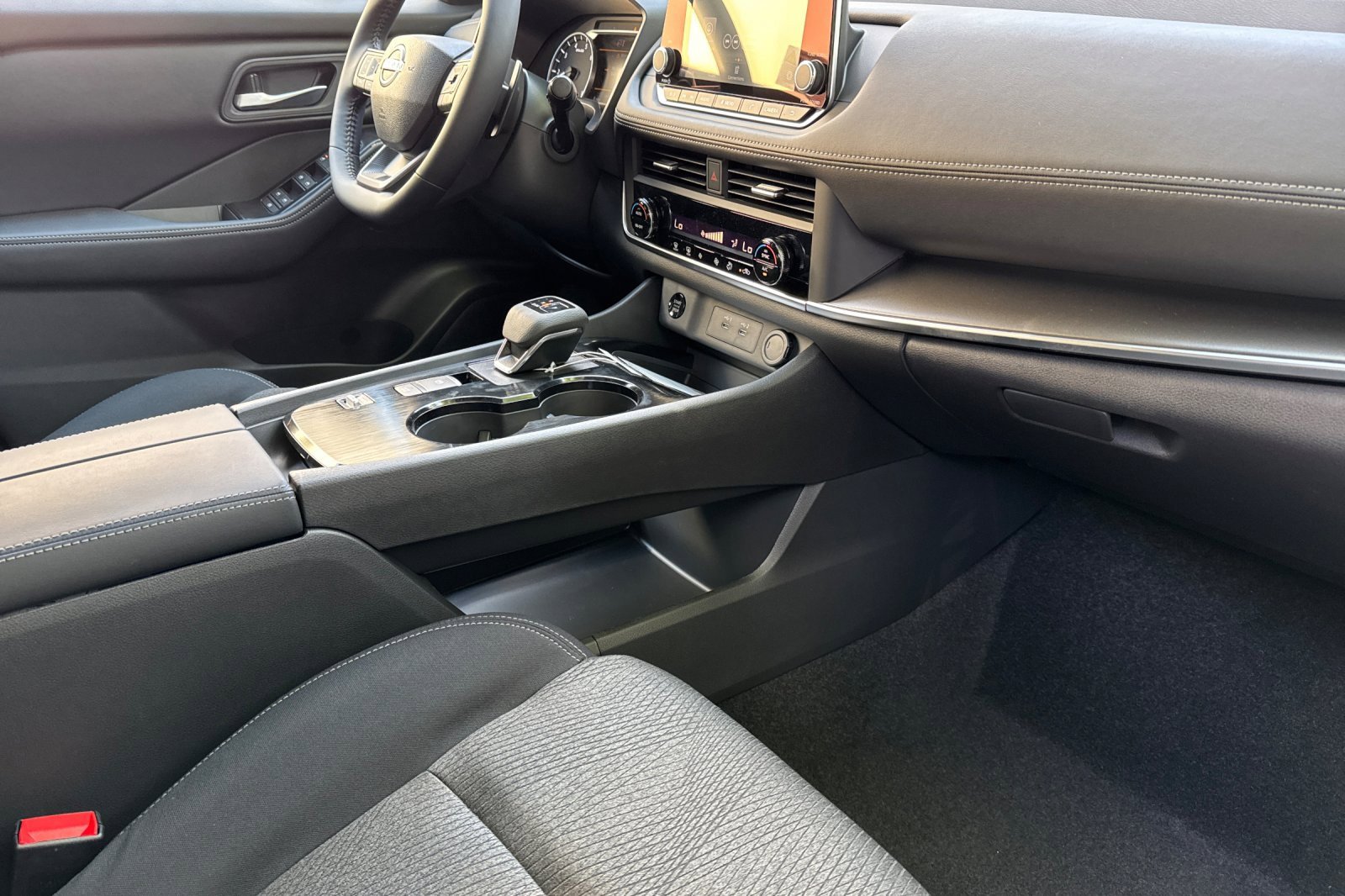 New 2026 Nissan Rogue SV image 13