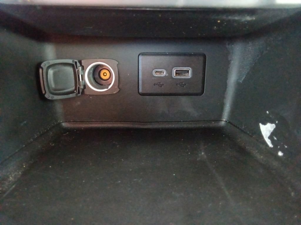 Used 2020 GMC Acadia SLE FWD image 30