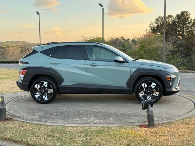 Used 2025 Hyundai Kona SEL image 8