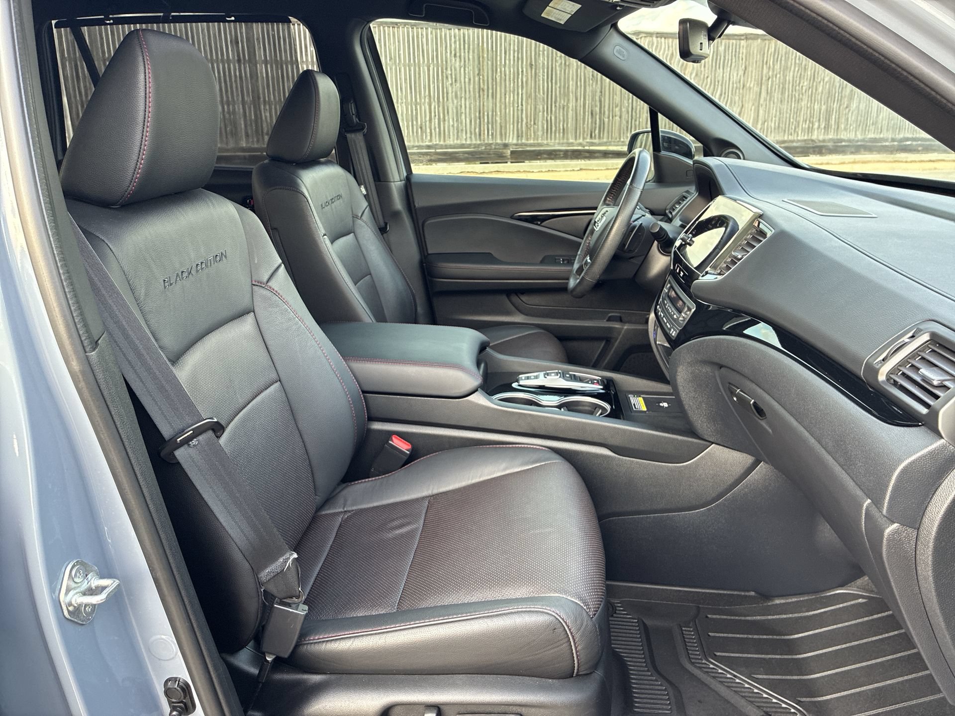 Certified 2024 Honda Passport Black Edition image 24