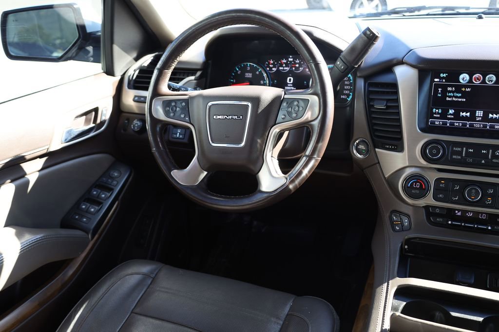 Used 2020 GMC Yukon XL Denali AWD/4WD image 20