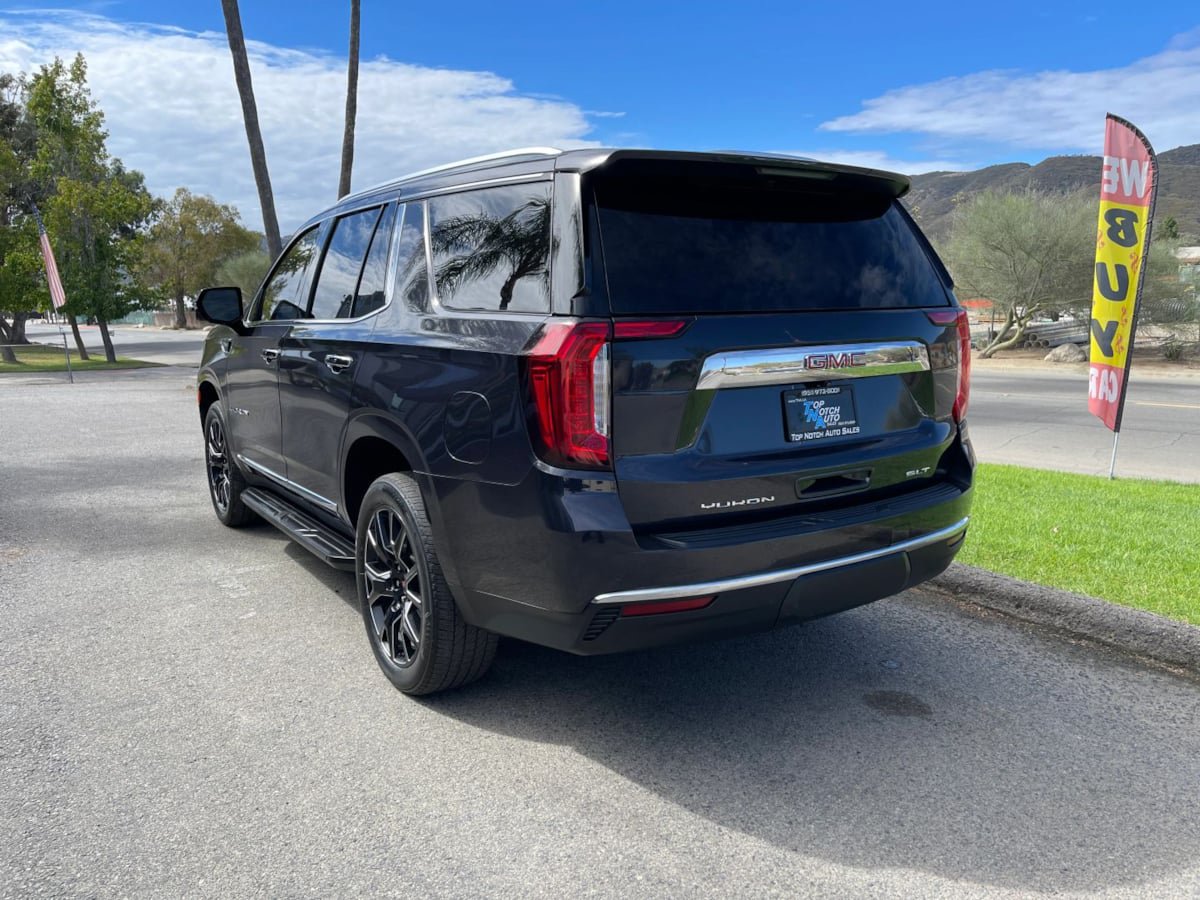 Used 2024 GMC Yukon SLT w/ SLT Premium Package AWD/4WD image 5