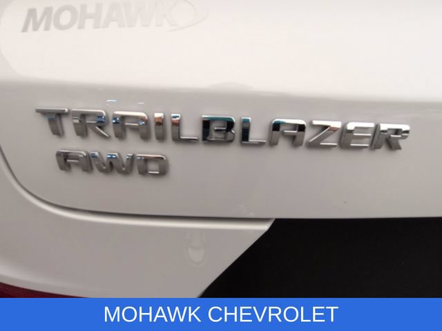 Certified 2025 Chevrolet TrailBlazer LT w/ Convenience Package AWD/4WD image 31