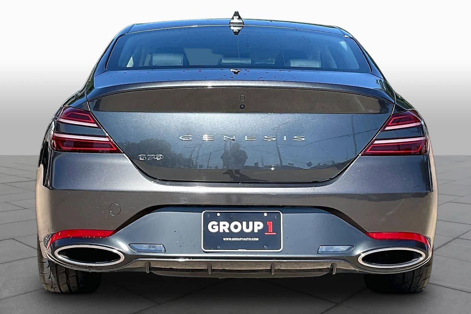 Used 2025 Genesis G70 2.5T RWD image 5