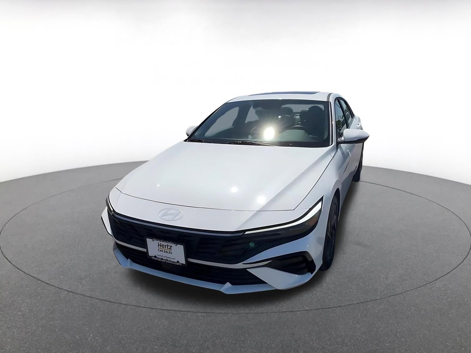 Used 2025 Hyundai Elantra Limited FWD image 7