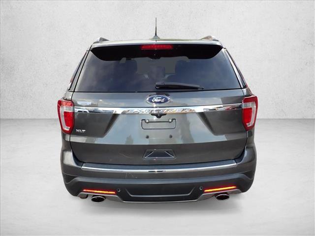 Used 2018 Ford Explorer XLT w/ Equipment Group 202A FWD image 8