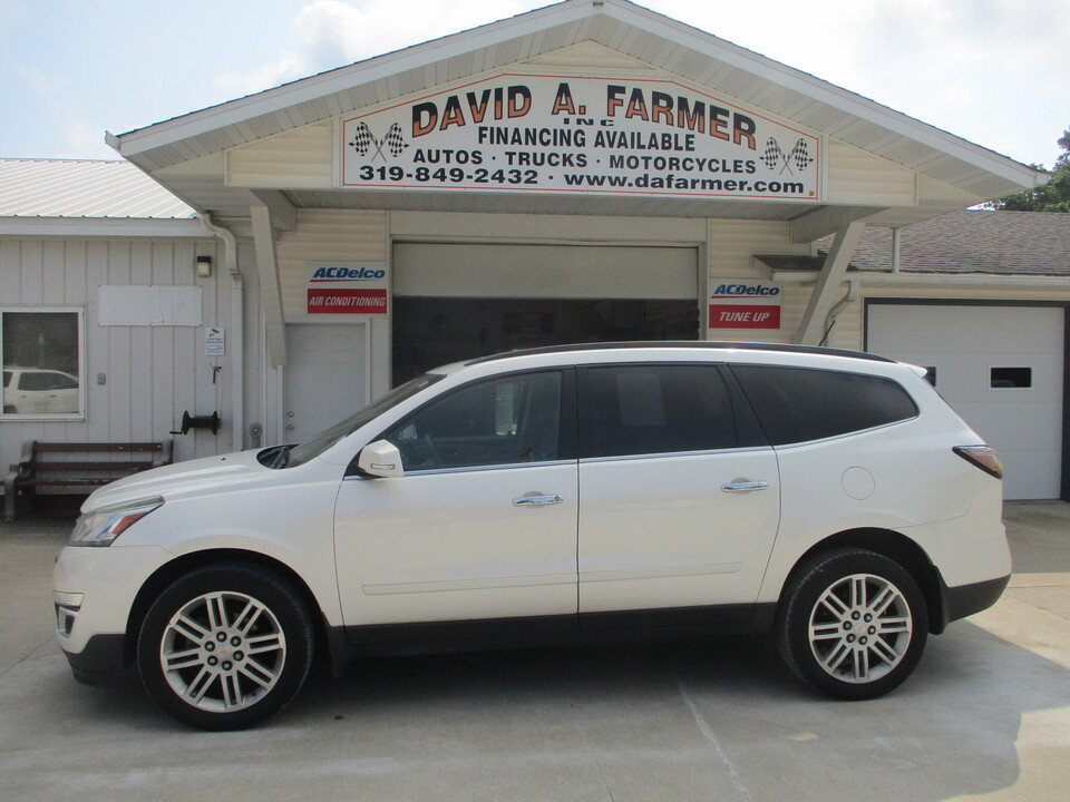 Used 2015 Chevrolet Traverse LT w/ Style and Technology Package FWD image 12