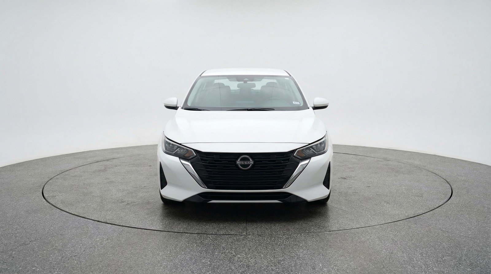 Used 2025 Nissan Sentra SV image 2