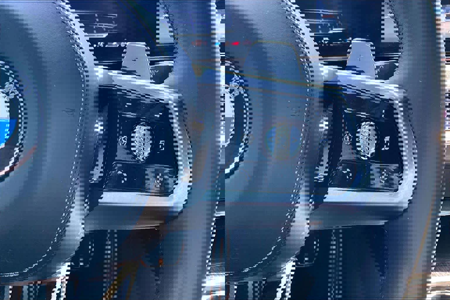 Used 2023 BMW 740i 740i image 23