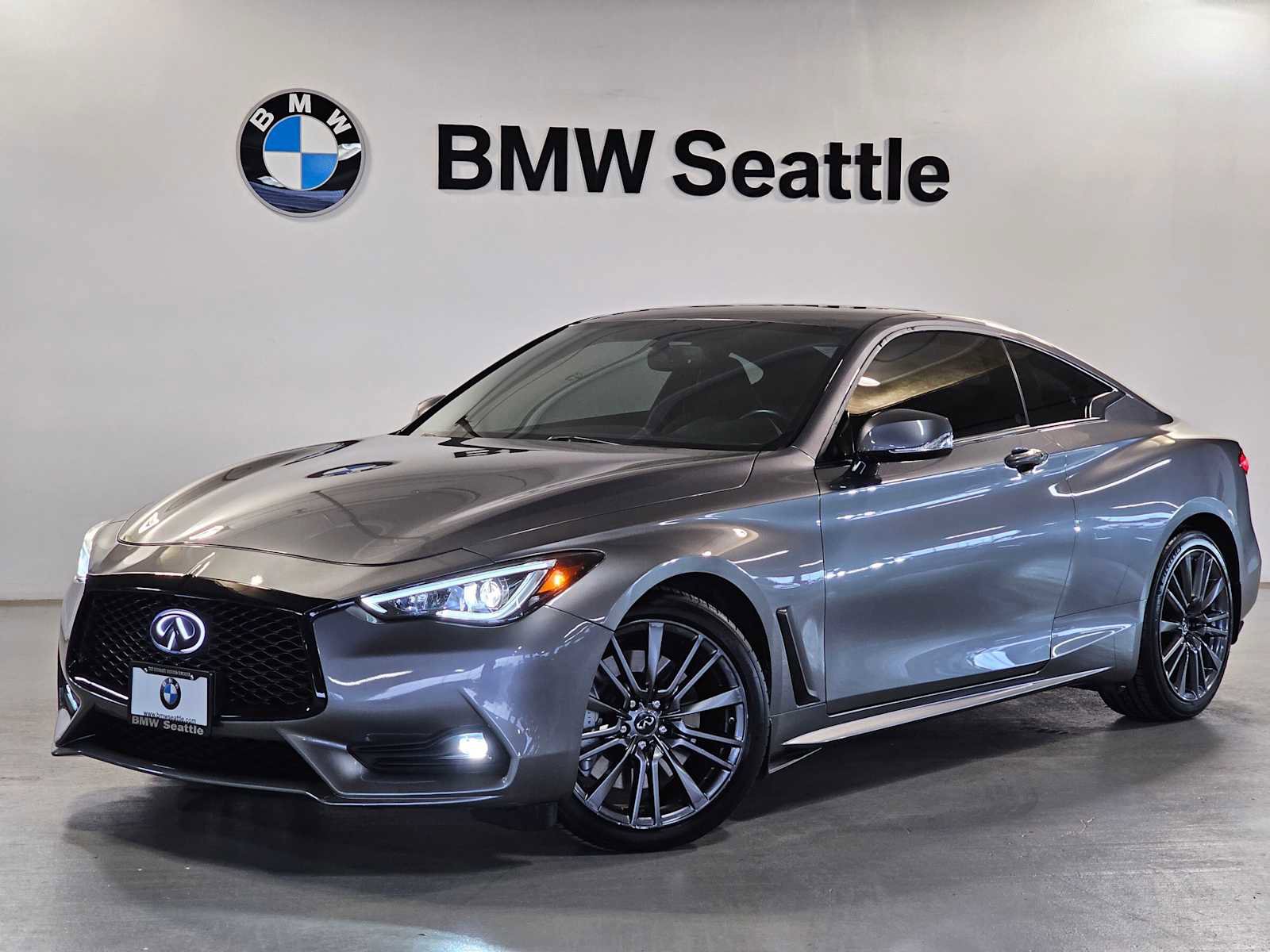Used 2017 INFINITI Q60 3.0t Sport image 1