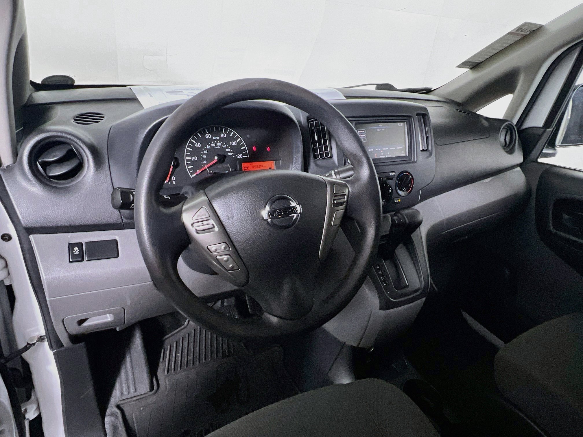 Used 2021 Nissan NV200 S FWD image 28