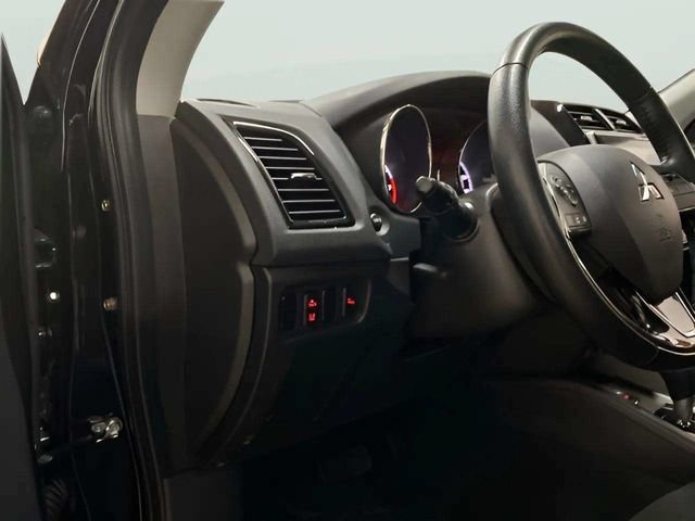 Used 2024 Mitsubishi Outlander Sport SE AWD/4WD image 18