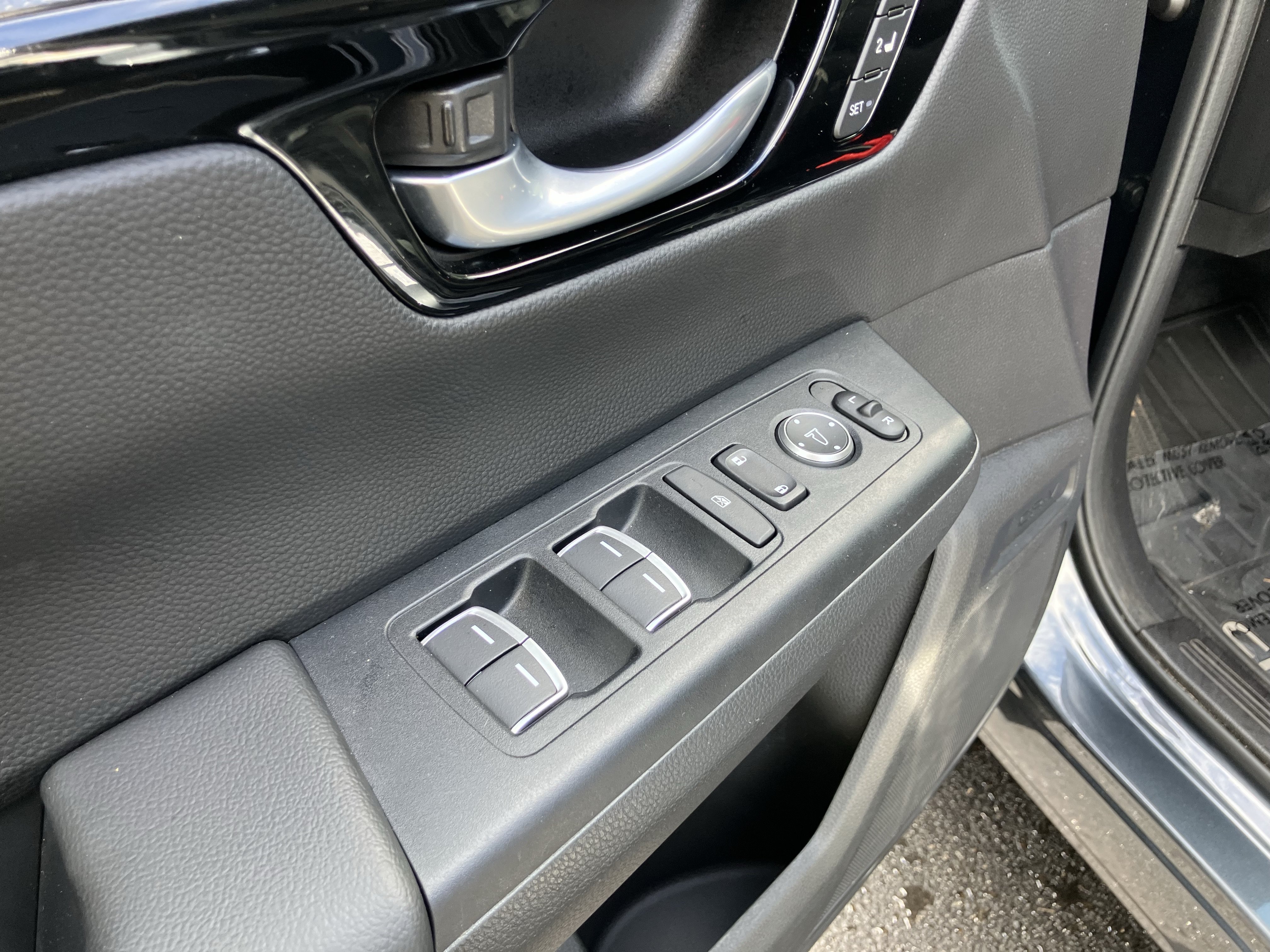 Used 2023 Honda CR-V Sport Touring image 15