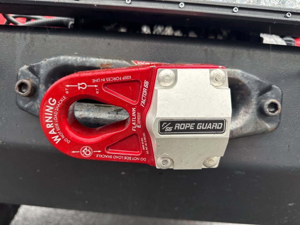 Used 2016 Jeep Wrangler Unlimited Rubicon w/ Connectivity Group image 16