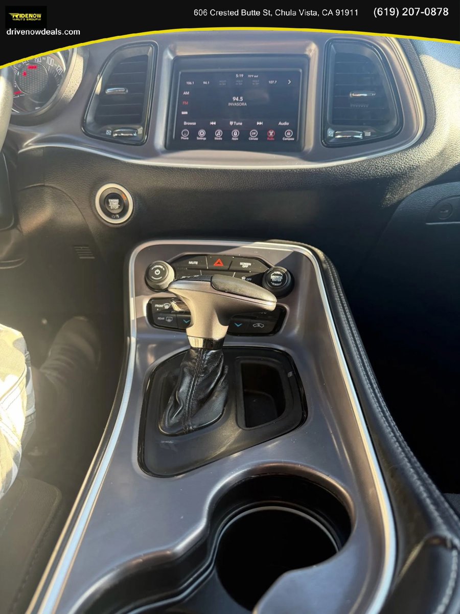 Used 2019 Dodge Challenger SXT image 18