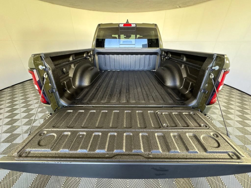 New 2027 RAM 1500 Rebel w/ Rebel Level 2 Equipment Group AWD/4WD image 32