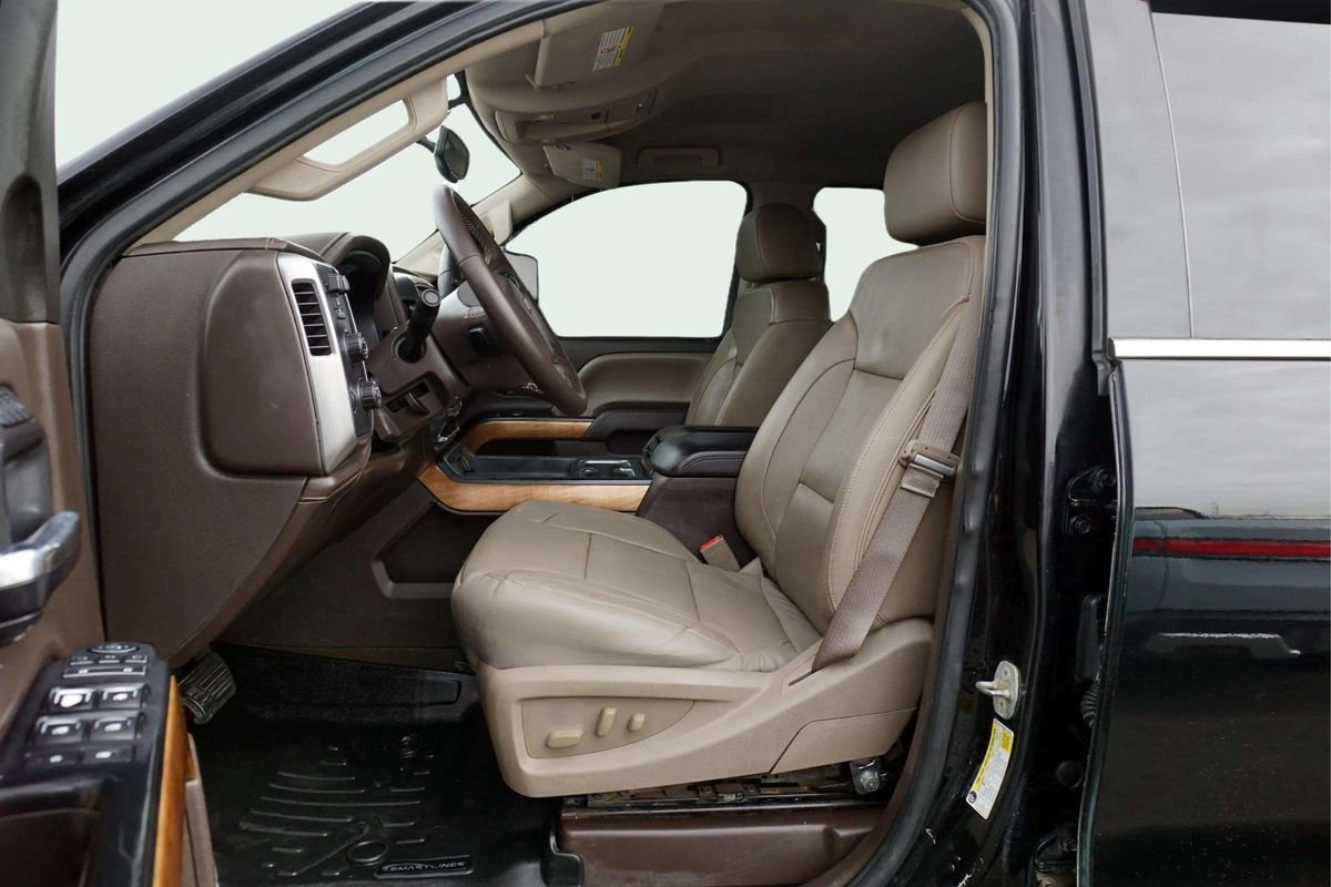 Used 2016 Chevrolet Silverado 2500 LTZ w/ Duramax Plus Package image 17