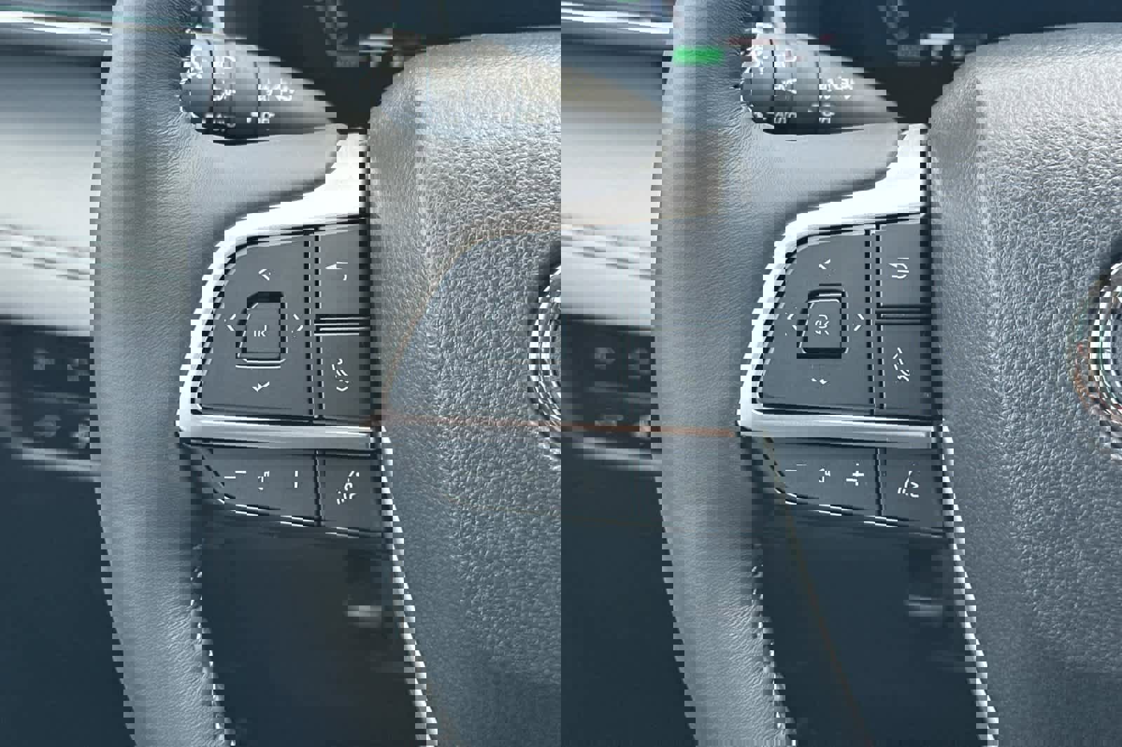 New 2026 Toyota Highlander Limited image 27