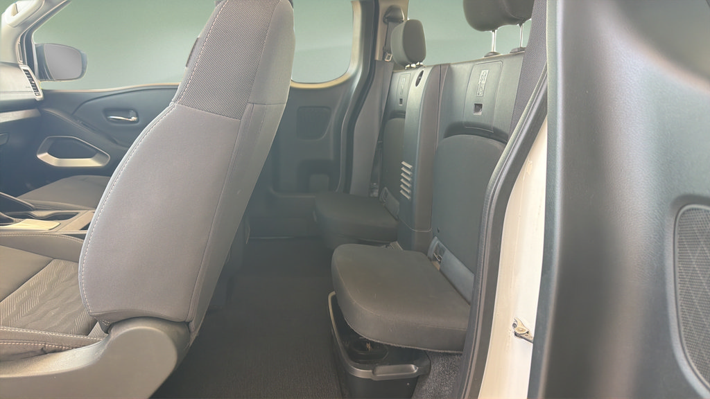 Certified 2023 Nissan Frontier SV w/ Technology Package RWD image 17