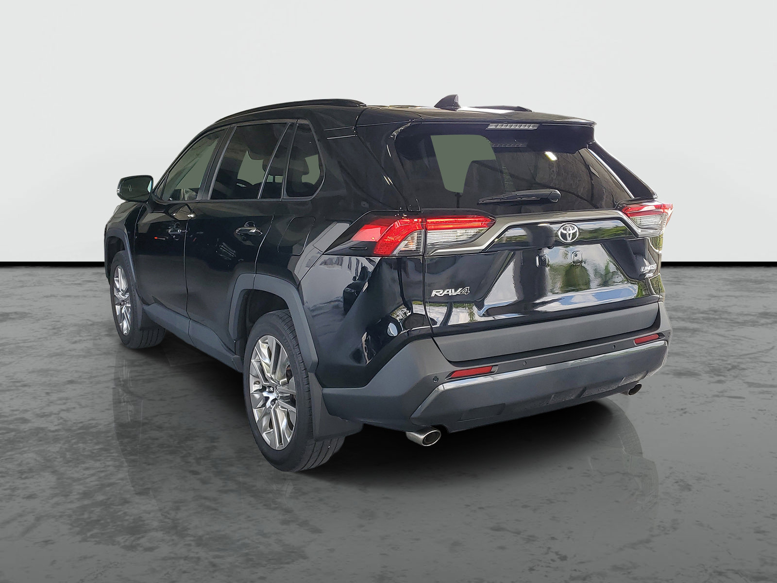 Used 2019 Toyota RAV4 Limited w/ All Weather Liner Package AWD/4WD image 3