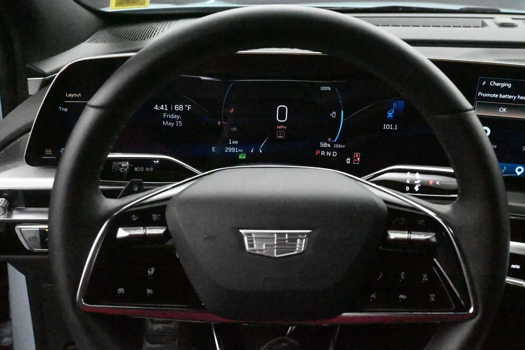 Used 2025 Cadillac Lyriq Sport AWD/4WD image 10