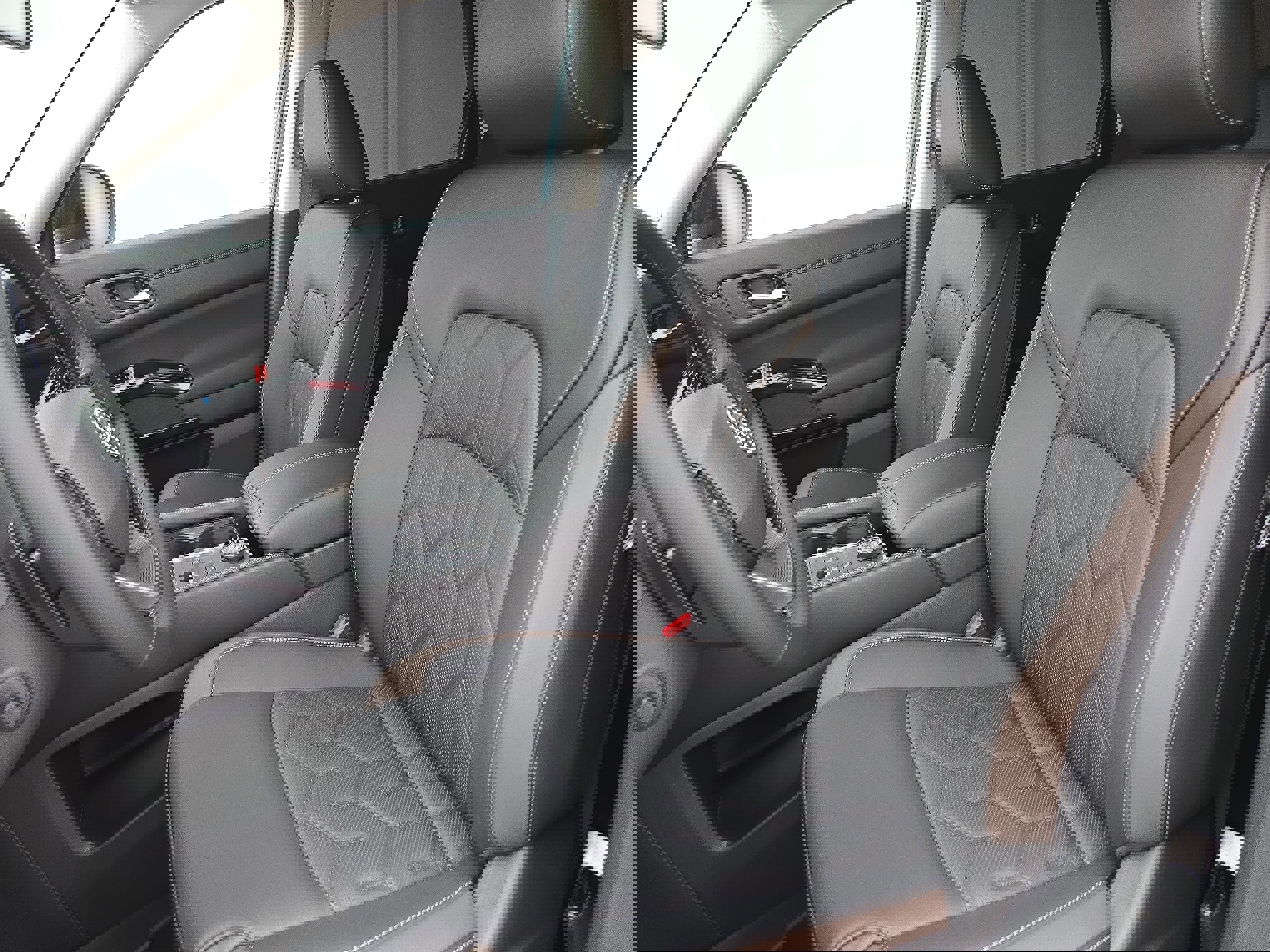 New 2026 Nissan Pathfinder Platinum image 16