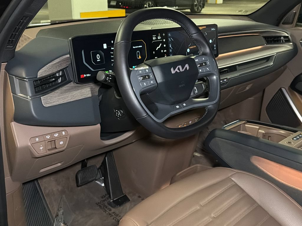 Certified 2024 Kia EV9 Land AWD/4WD image 27