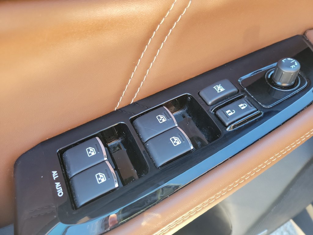 Used 2019 Subaru Outback 2.5i Touring AWD/4WD image 18