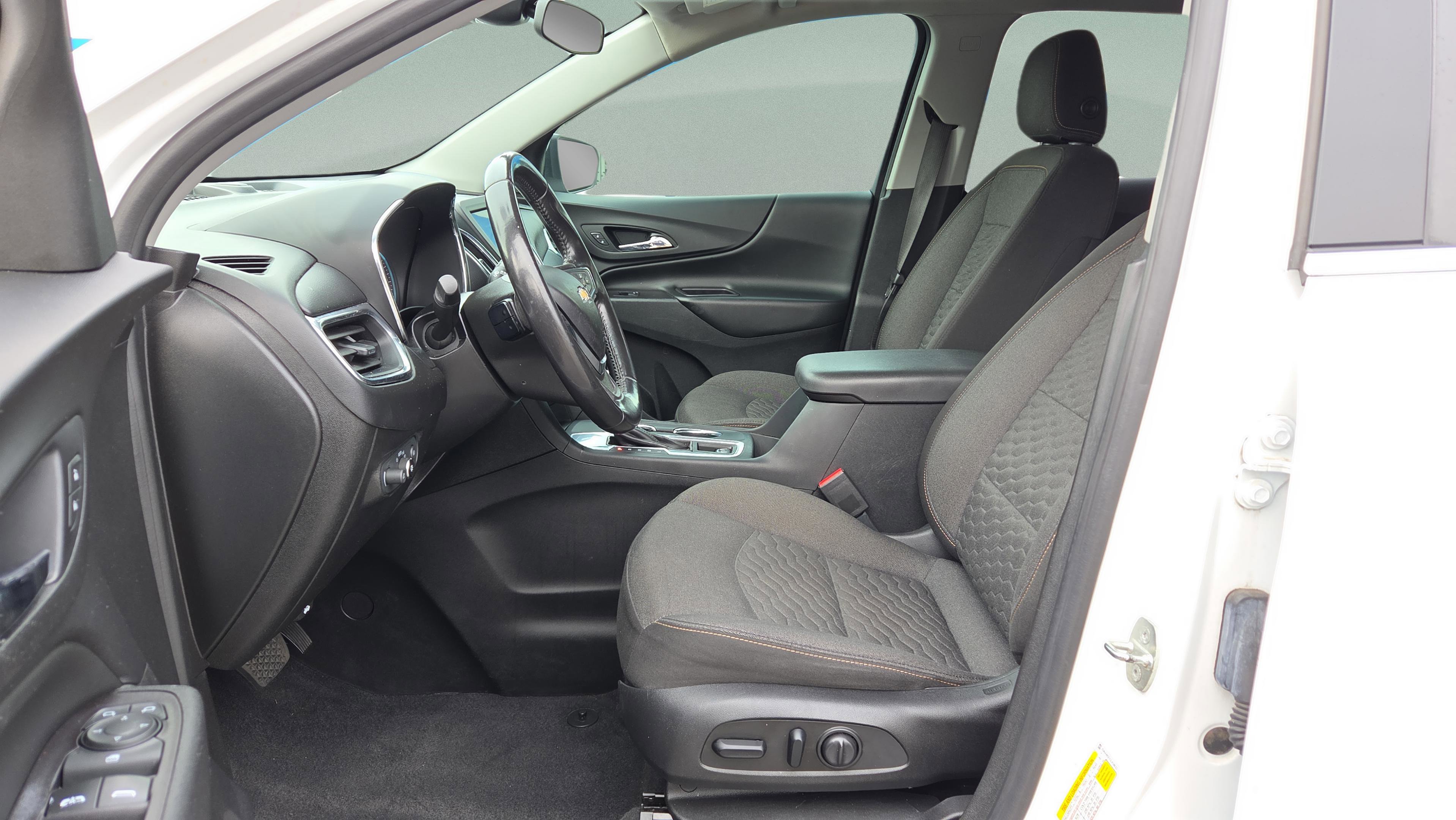 Used 2020 Chevrolet Equinox LT image 11