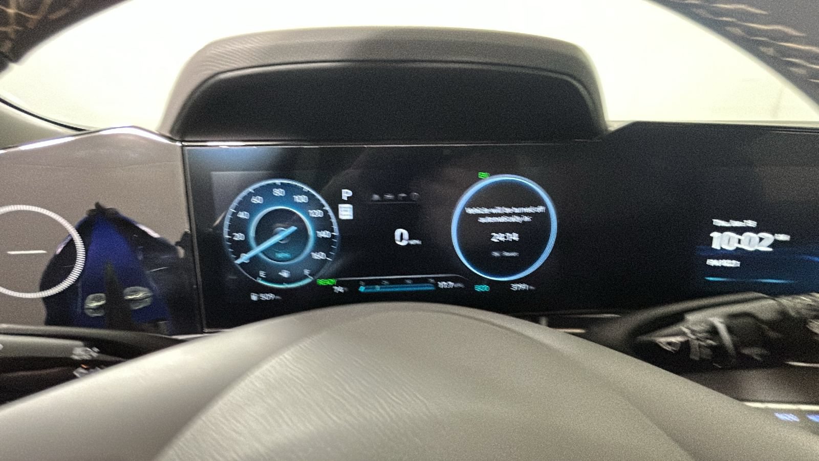 Certified 2025 Hyundai Elantra SEL FWD image 17