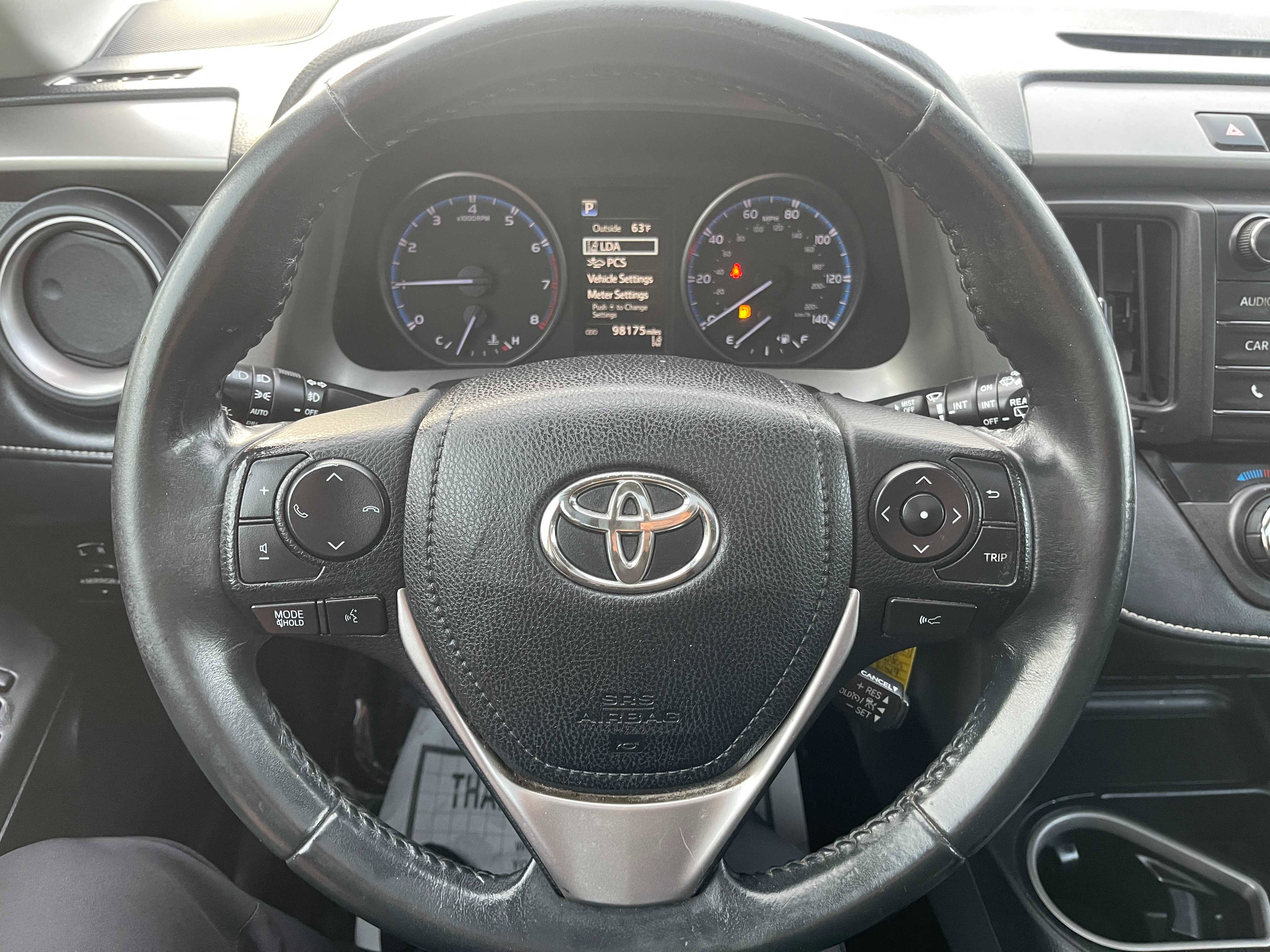 Used 2018 Toyota RAV4 XLE image 23