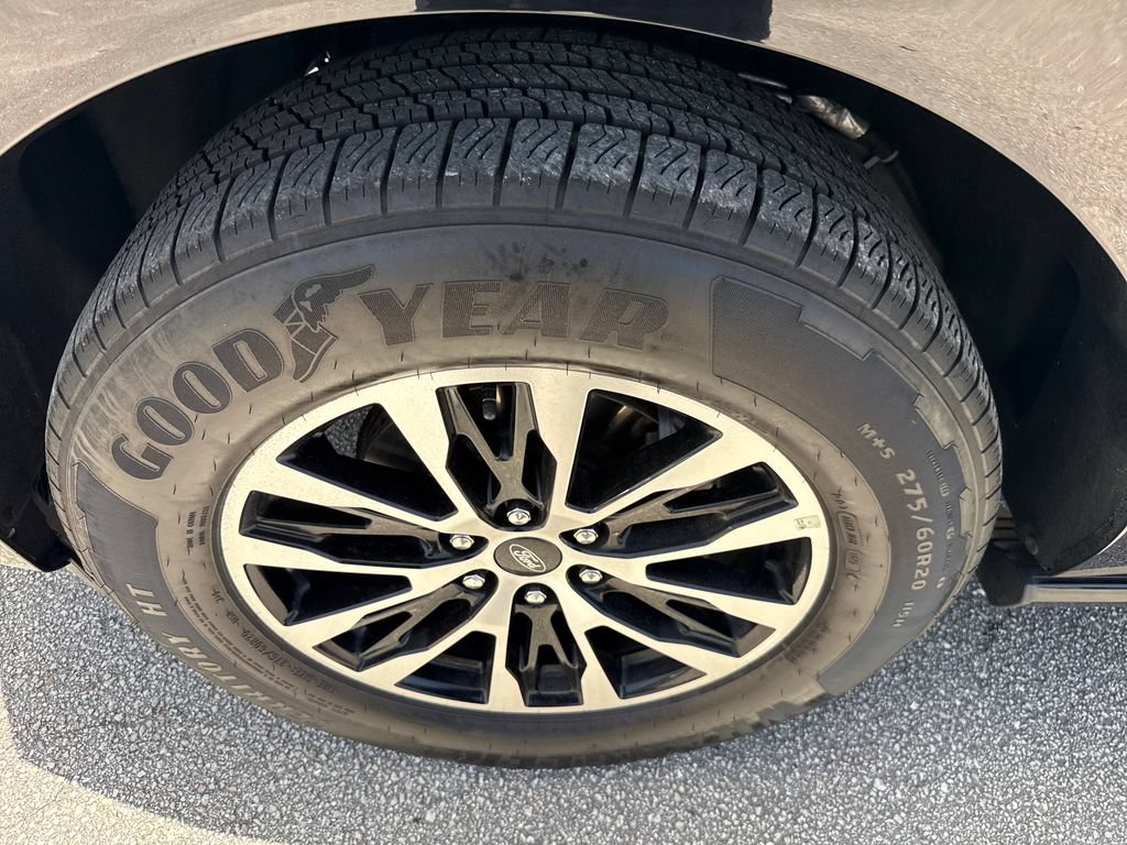 Certified 2025 Ford Expedition Max Platinum AWD/4WD image 13