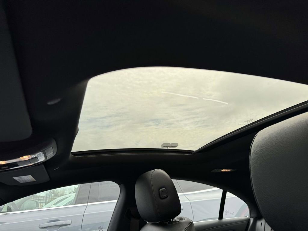 Used 2021 Mercedes-Benz CLA 250 4MATIC image 19