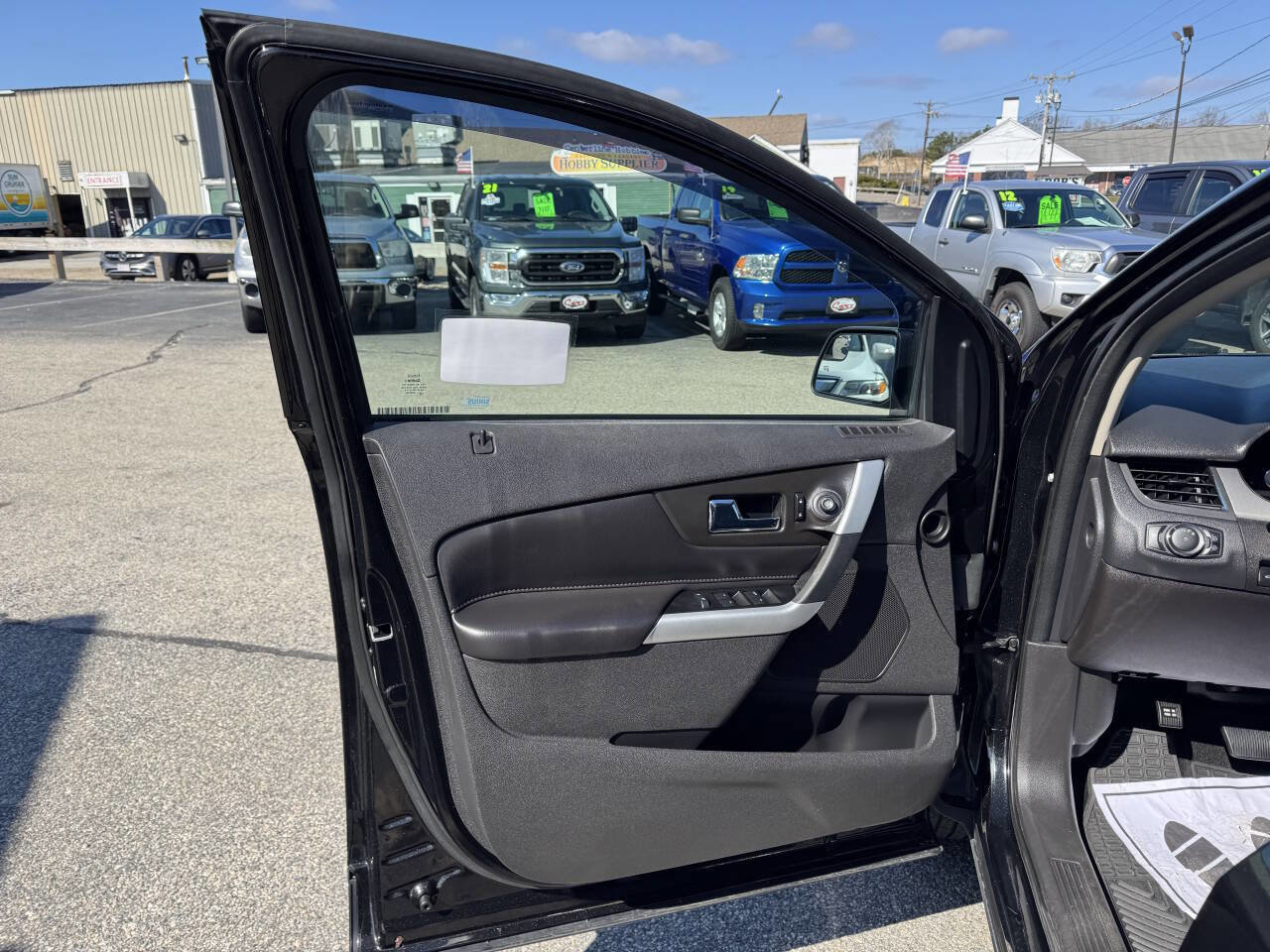 Used 2013 Ford Edge SEL image 19